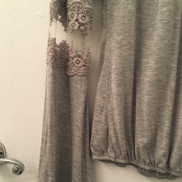 POL Off The Shoulder Lace Inset Blouse Sz XS - Picture 6 of 6